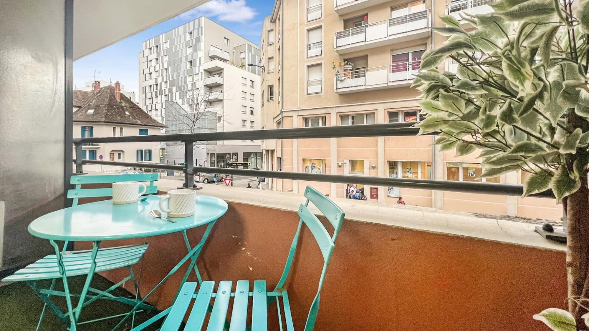 Homey Wild - Proche Gare Et Tram - Proche Centre - Balcon Prive - Parking Prive - Wifi Gratuit Annemasse Bagian luar foto