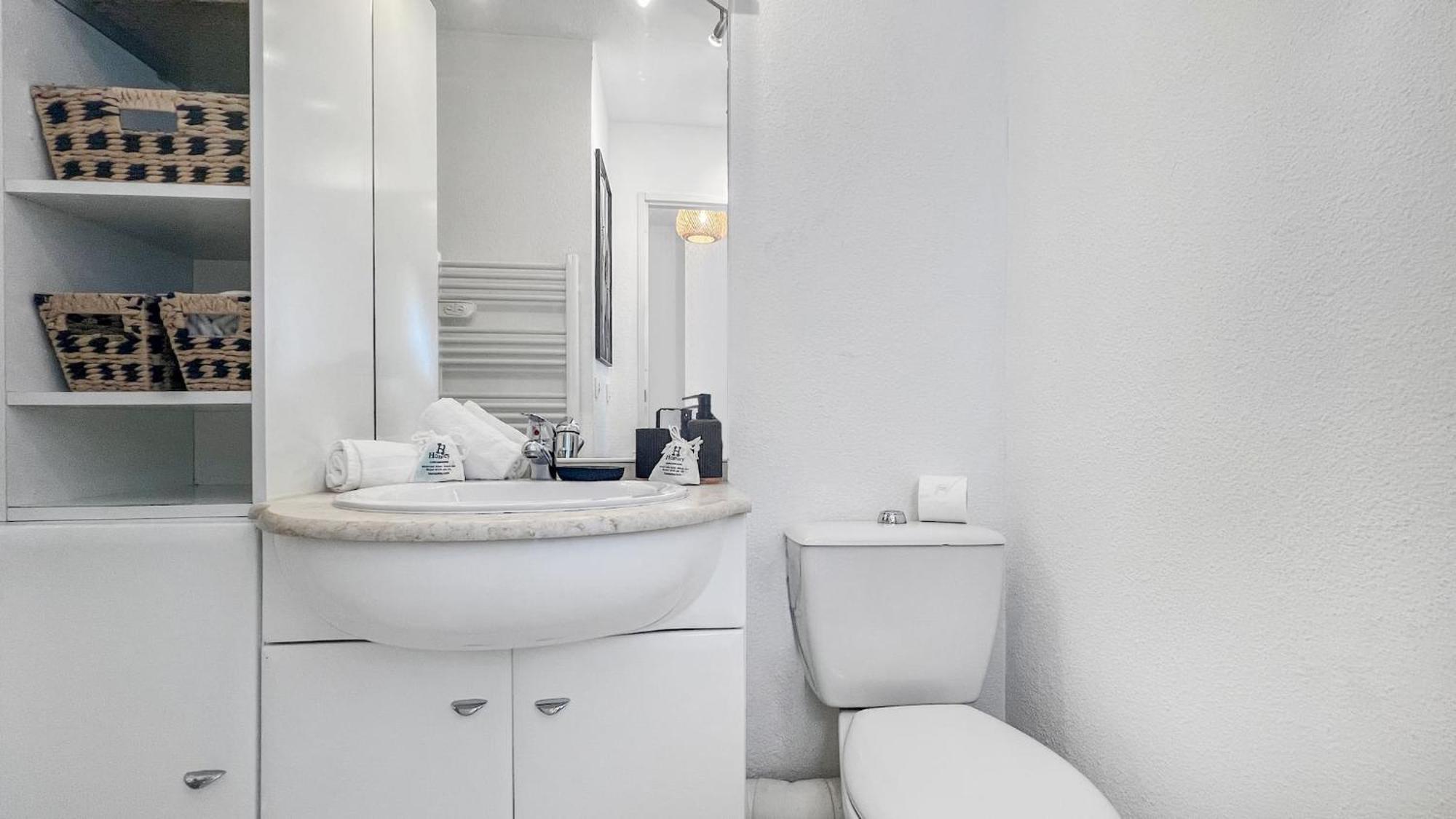 Homey Wild - Proche Gare Et Tram - Proche Centre - Balcon Prive - Parking Prive - Wifi Gratuit Annemasse Bagian luar foto